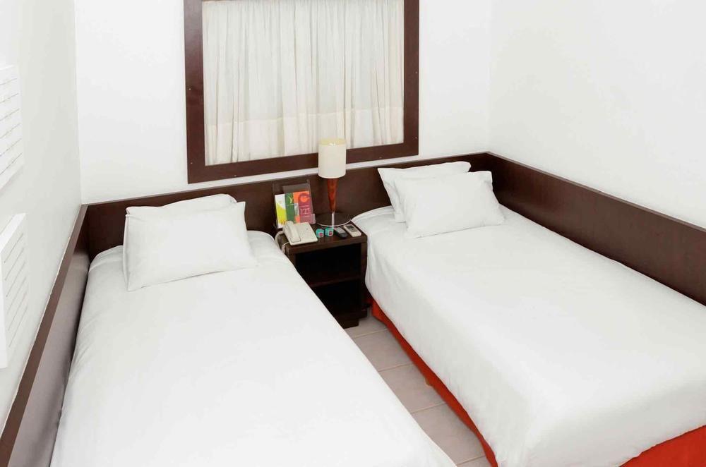 Triangulo Apart Hotel Βιτόρια Εξωτερικό φωτογραφία